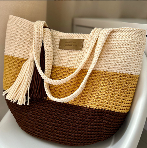 Basic crochet bag - off-white, beige, and brown co...