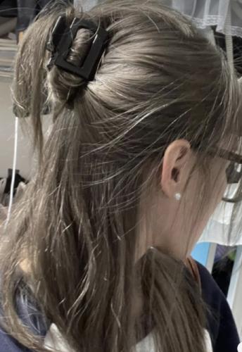 اشقر زيتوني فاتح