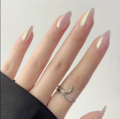 اظافر تركيب مصنوعه من الجل والاكريلك ٢٤ قطعه