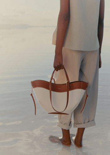 Poléne Paris | Cyme | Edition Cognac Canvas