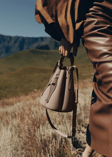 Poléne Paris | Numéro Huit | Edition Textured Taup...