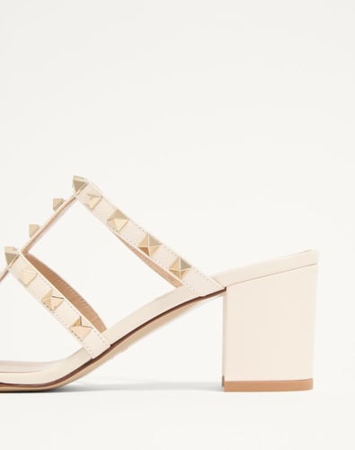Valentino | Rockstud Calf Mules. Heel: 60 Mm | lig...