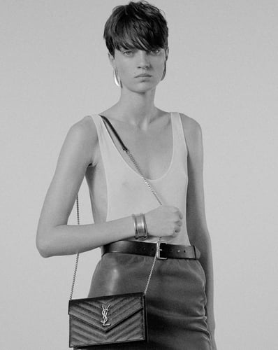 Saint Laurent | CASSANDRE ENVELOPE CHAIN WALLET EN...