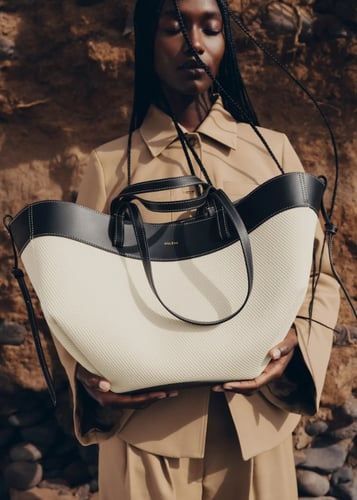 Poléne Paris | Cyme | Edition Black Canvas