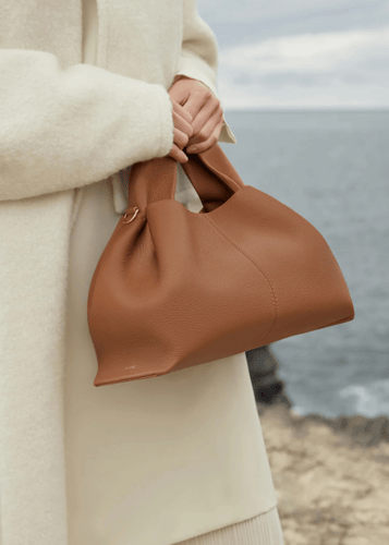 Poléne Paris | Numéro Neuf | Camel