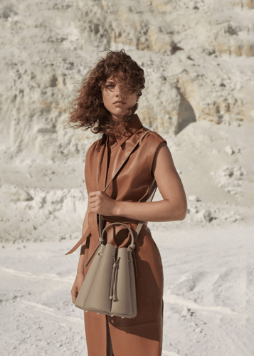 Poléne Paris | Numéro Huit | Edition Textured Taup...