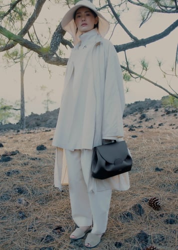 Poléne Paris | Numéro Un | Edition Textured Black