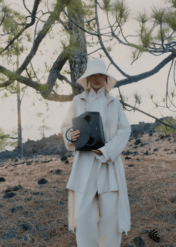 Poléne Paris | Numéro Un | Edition Textured Black