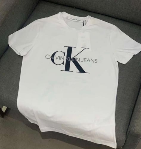 تيشيرت كالفن كلاين رجالي