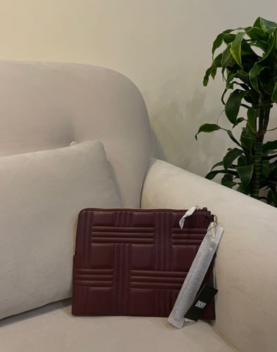 باوتش دكني Dkny