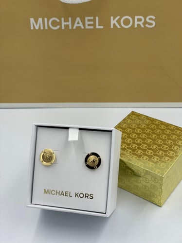 حلق مايكل كورس