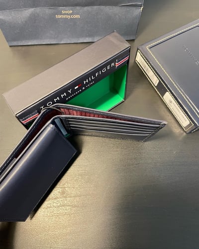 محفظه تومي هيلفيقر كحلي