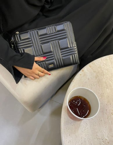 باوتش دكني Dkny