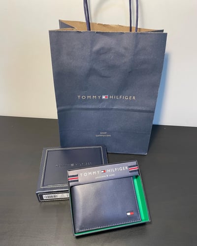 محفظه تومي هيلفيقر كحلي