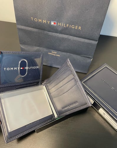 محفظه تومي هيلفيقر كحلي