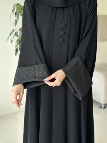 عباية أيفان كم لماع