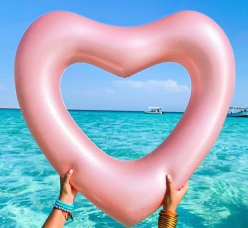 رحلة فاخرة الى جزيرة بياضة الساحرة