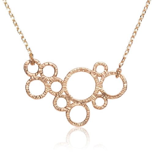 قلادة على شكل مجموعة حلقات متناغمة ذهبي من فلورايت