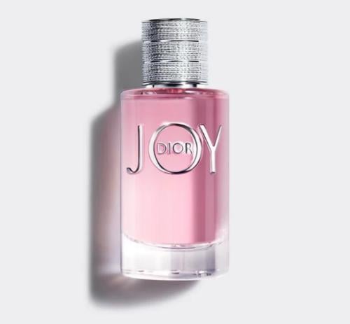 عطر جوي ديور مع تنسيق ورد