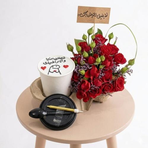 كوب كيك مع ورد