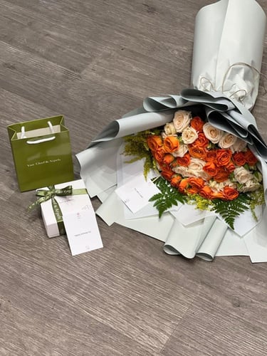 اسورة فان كليف ابيض Van Cleef & Arpels