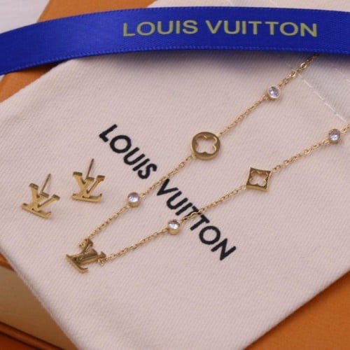 طقم سلسال مع حلق