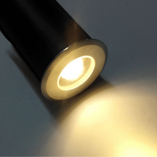 إضاءة نوافير لون اصفر واحد واط