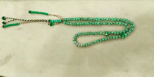 سبحة خشب بقس مقطع