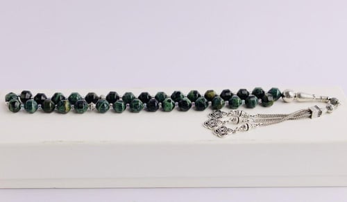 سبحه احجار طبيعيه كت بشكل متميز 33حبة 10 ملم