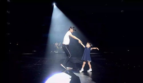 إضاءة متابع 7 ألوان