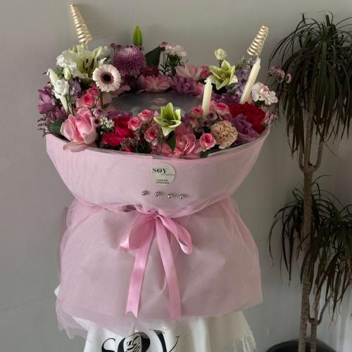 بوكيه المرايا | سيمفونية الورد الوردي