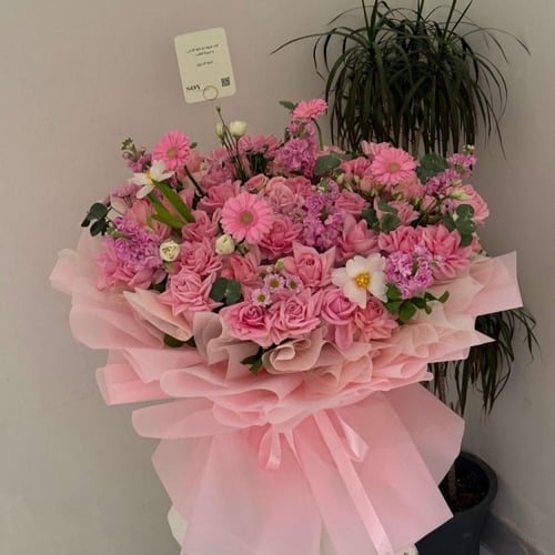 بوكيه روزا الفاخر – Pink Royale Bouquet