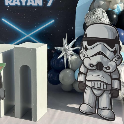 تنسيق “مجرة الفرح” لاحتفالات ستار وورز