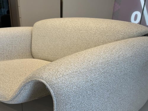 كرسي بيج UBI-CH-000022-BEIGE