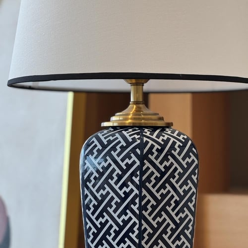 اباجورة WF-A122