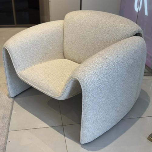 كرسي بيج UBI-CH-000022-BEIGE