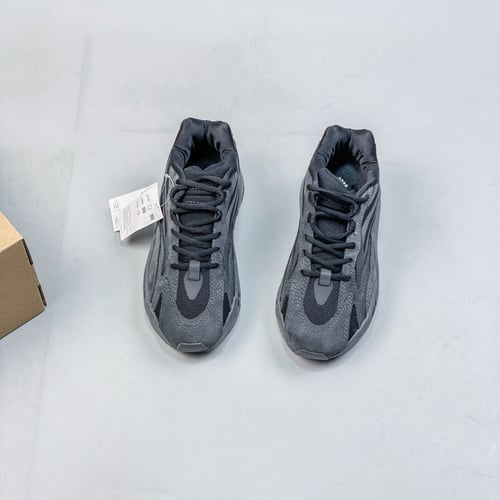 اديداس- Adidas Yeezy 700