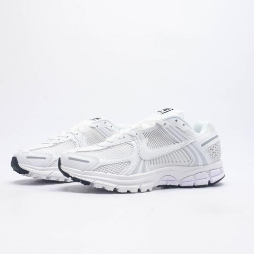 Nike ZOOM VOMERO 5