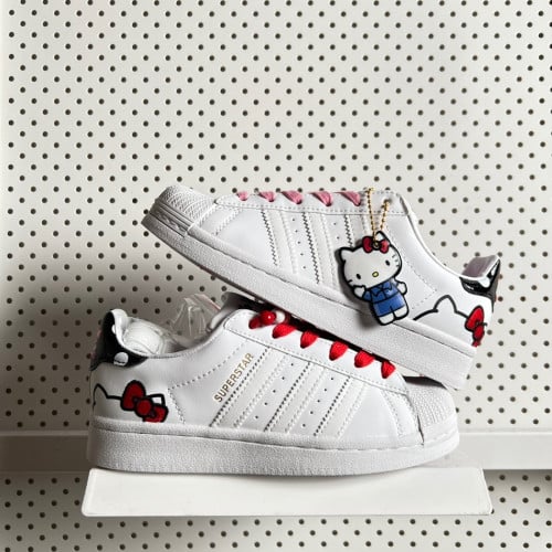 هيلو كيتي-Adidas