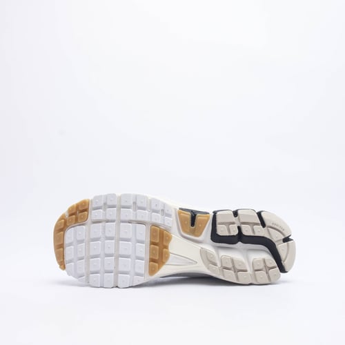 Nike ZOOM VOMERO 5