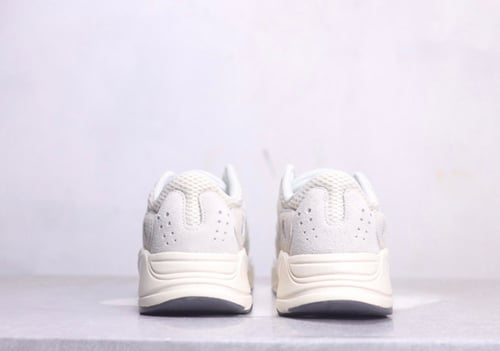 اديداس-Adidas Yeezy 700