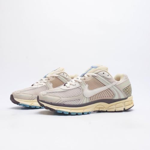 Nike ZOOM VOMERO 5