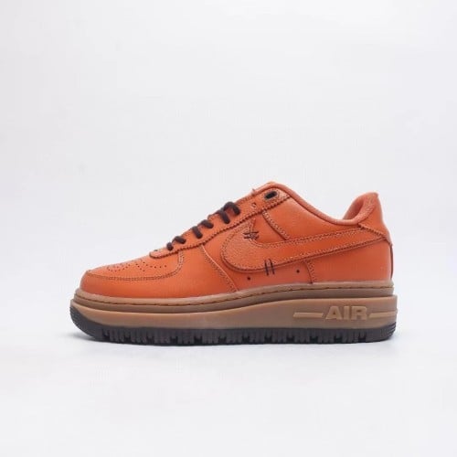 Nike Air Force 1 Luxe