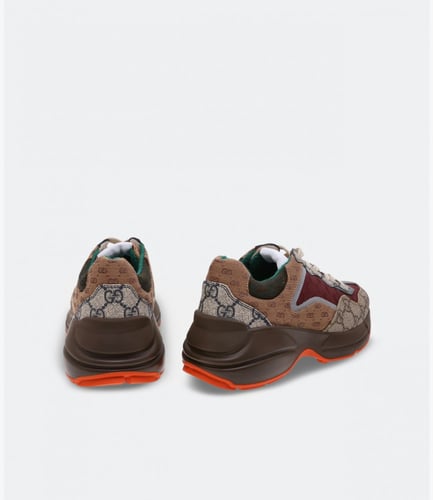 قوتشي جي جي -GUCC