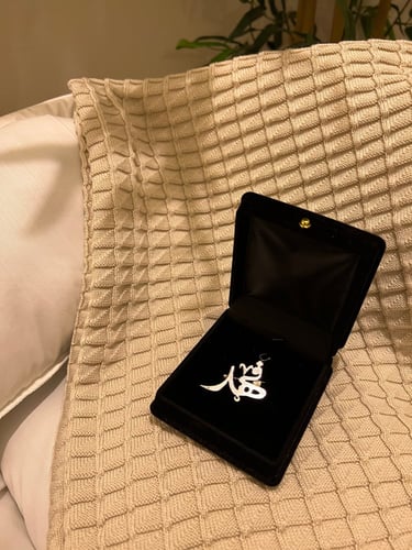 بروش بالاسم حسب الطلب