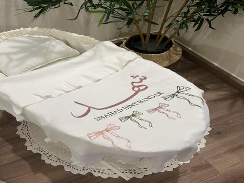 بطانيه الفراشات او الفيونكات