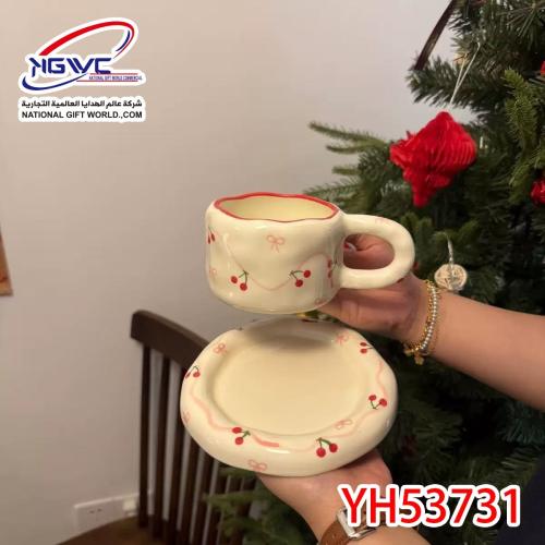 طقم كوب وصحن سراميك كرز الربيع – تصميم Chunky عصري