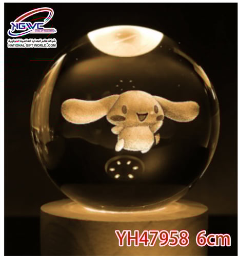 كرة كريستالية مضيئة بشخصية سينامورول