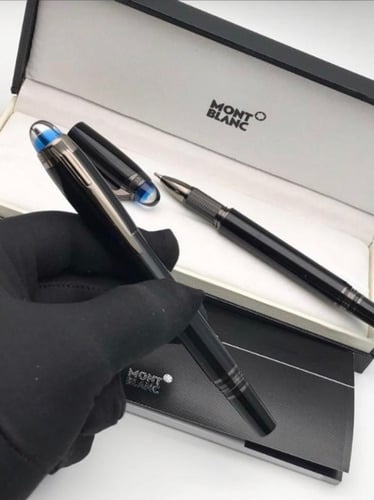 قلم مونت الفضاء متوفر بعدة الوان