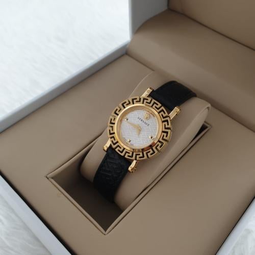 ساعة فرزاتشي النسائية جلد